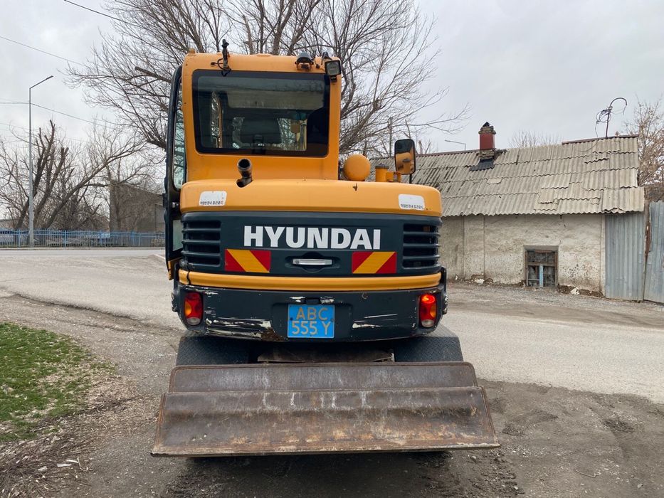 Продам экскавтор колесный Hyundai Robex 55w