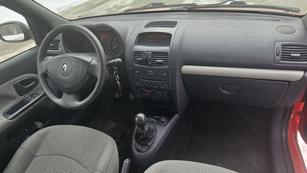 Renault Clio 2     1.2 benzina
