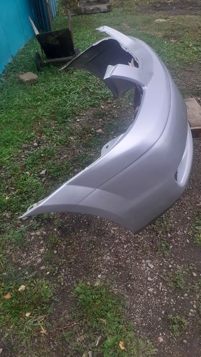 Продам бампер на маздумпв