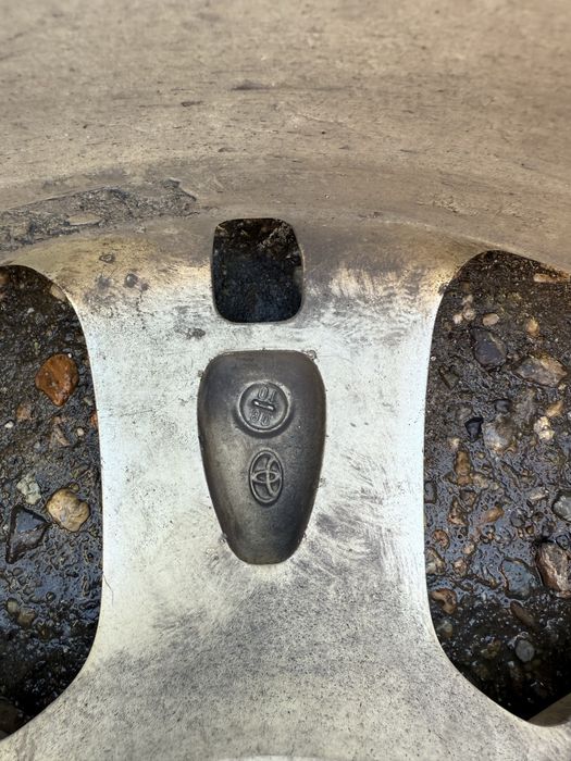 Продам диски на рав 4 R17