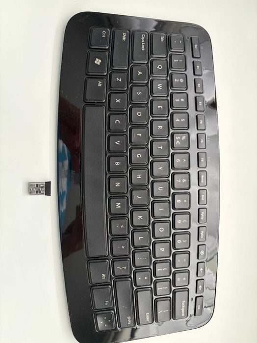 Безжична клавиатура  Microsoft Arc