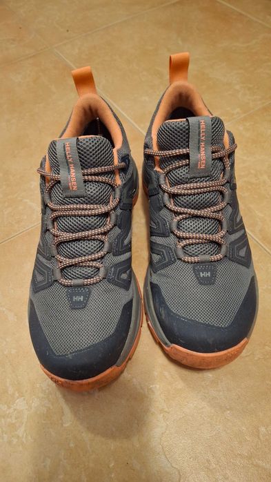 Дамски туристически обувки