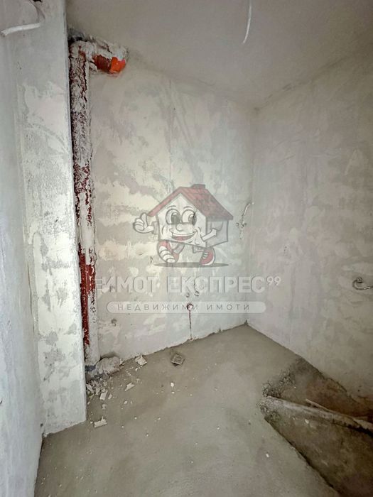 Двустаен апартамент и склад, с Акт 16, нов, кв.Запад - снимка 14