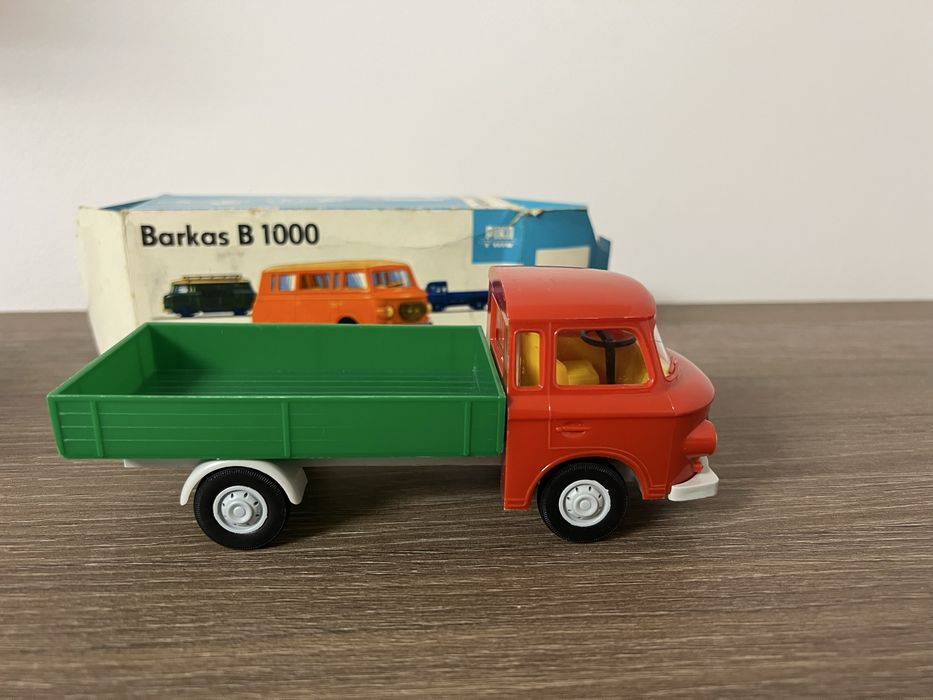 Barkas B1000 Anker