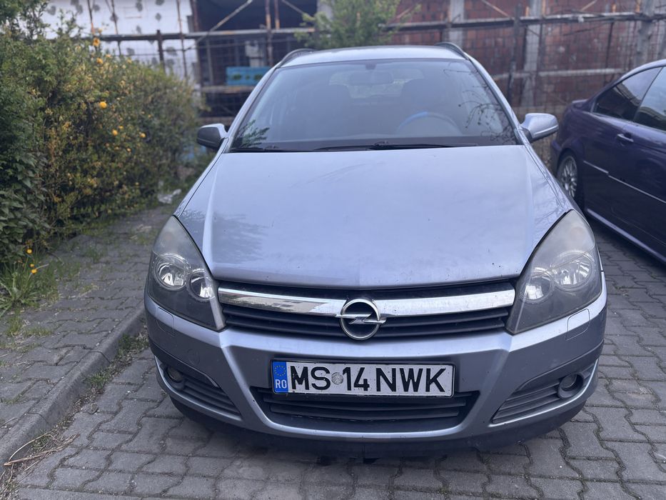 Se vinde Opel Astra H, an 2006, motor 1.7 CDTI diesel