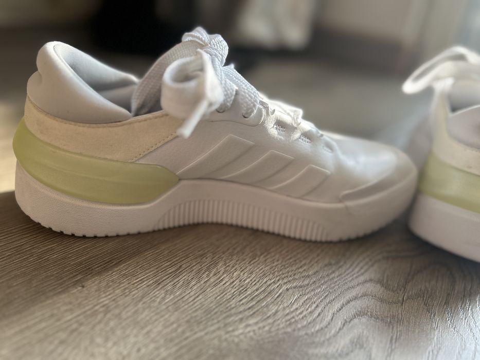 Маратонки Adidas