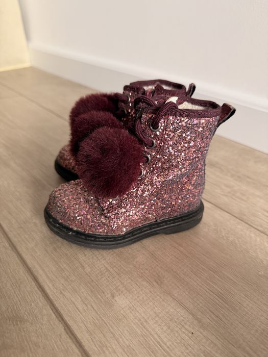 Детски ботуши като нови почти не са носени