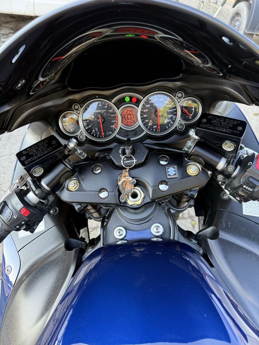 Suzuki Gsx1300 R Hayabusa