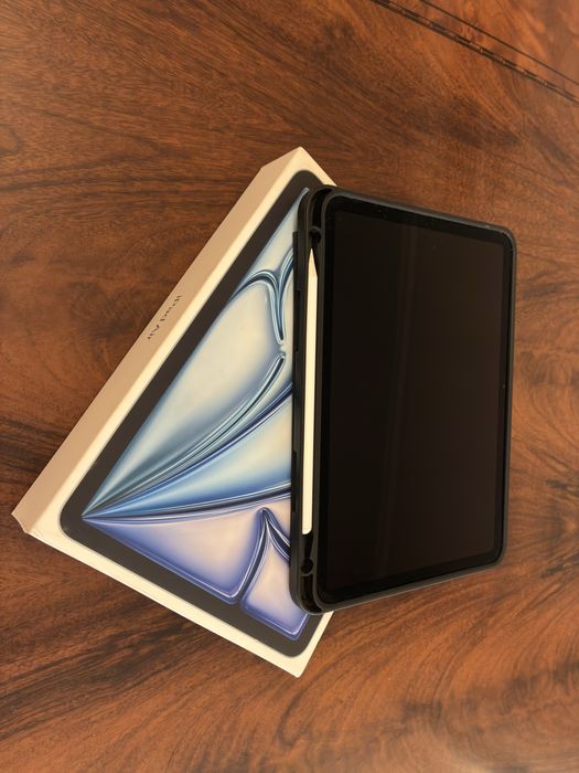 iPad Air 11" M3 2025 8 / 256 гб + стилус