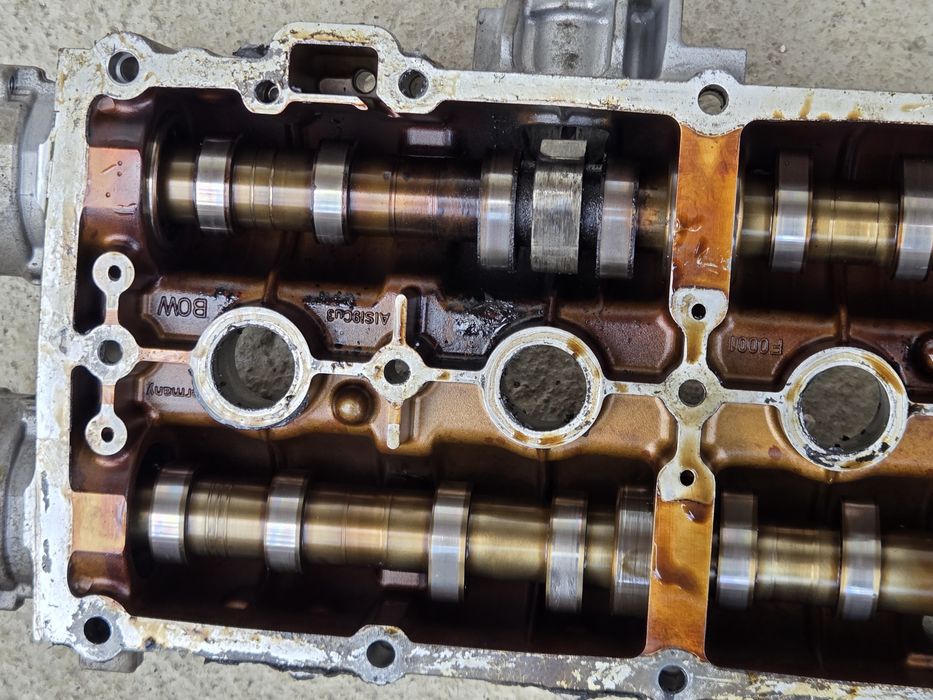 Capac chiulasă 03C103475BC + axe cu came 1.4 TSI CAXA – complet