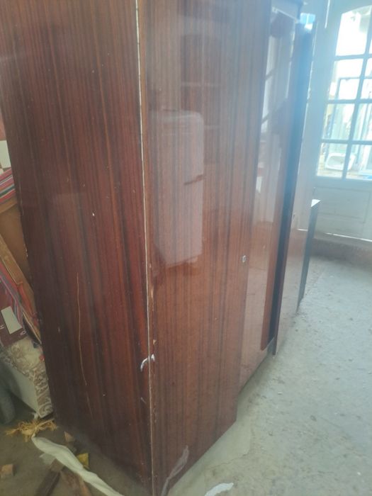 Шифонер  сотилади.