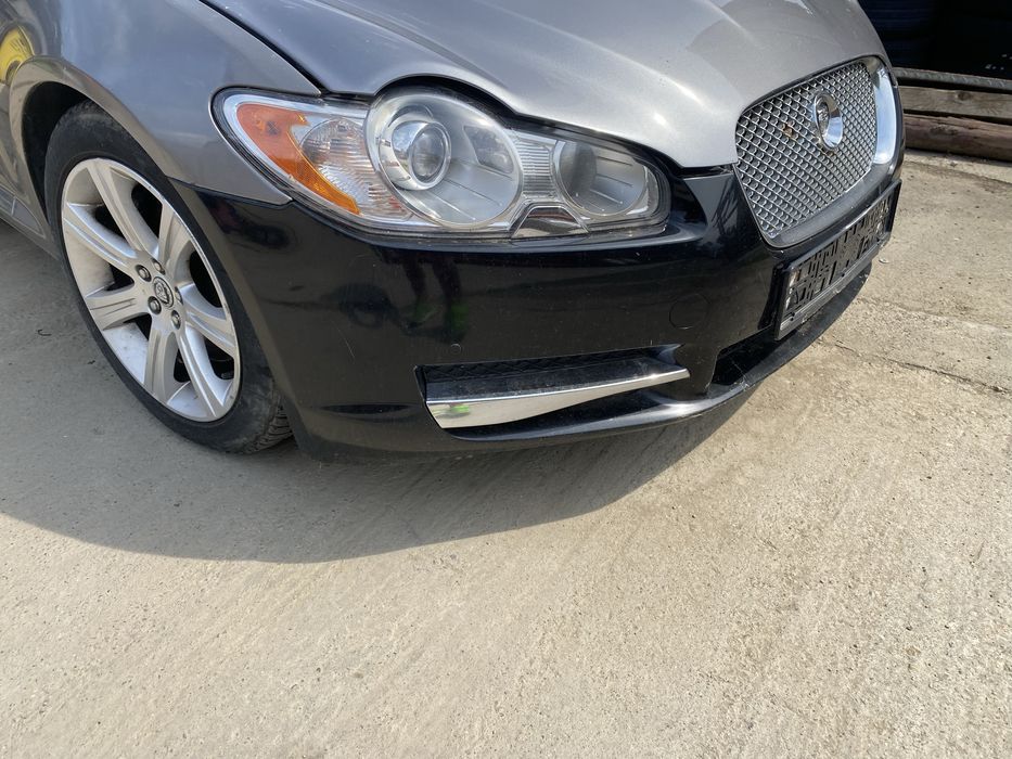 Bara Fata Cu Senzori parcare Jaguar XF an 2007/2010 Pret 2500 lei neg
