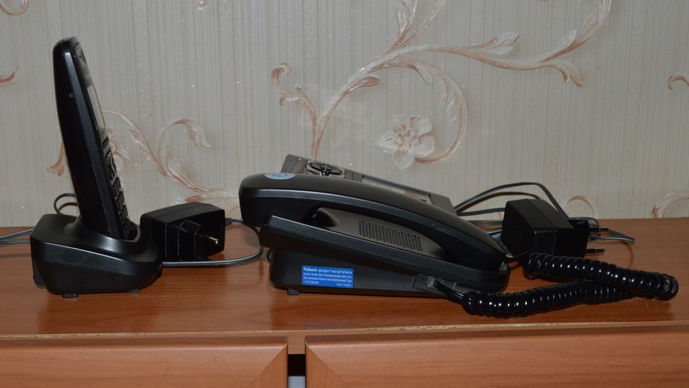 Телефон Panasonic с автоответчиком
