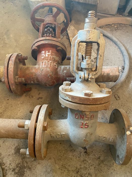 Продам краны газовые