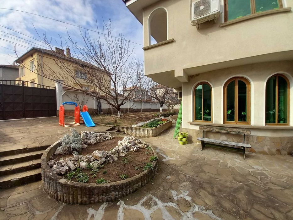 Продава се Къща в Разград, Житница - 315 кв.м за 889 €/кв.м - Снимка #4