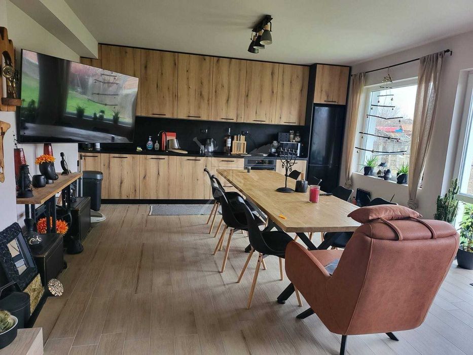 Продава се Къща в с. Гюльовца, Област Бургас - 120 кв.м за 676 €/кв.м - Снимка #2