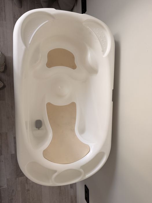 Детская ванночка 0+ на ножках