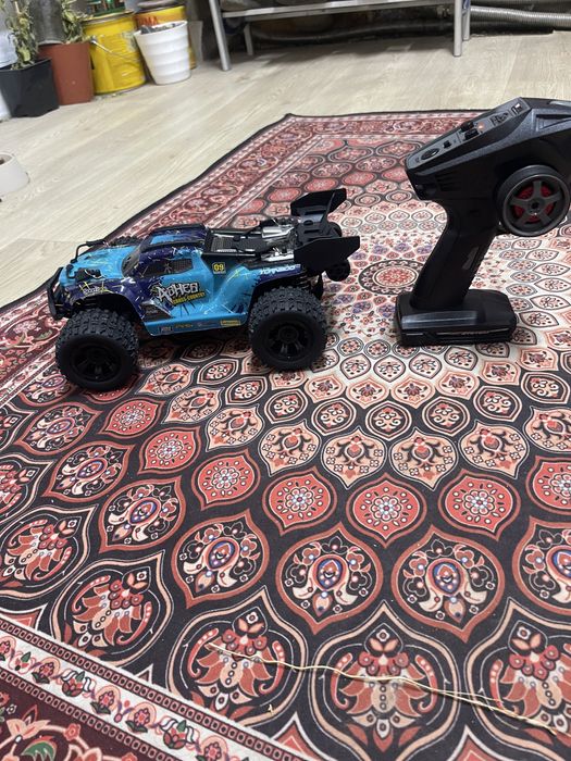 машинка на радио уравлении