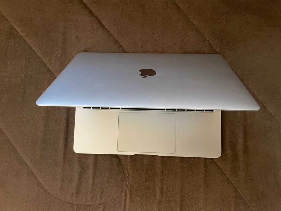 13" Core i5 MacBook Air А1932 (2019) Silver