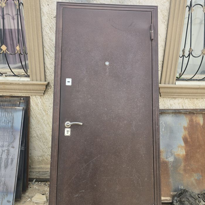Продам входной двери