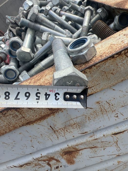 Продам болты болты