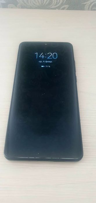 Продам телефон Хуавей