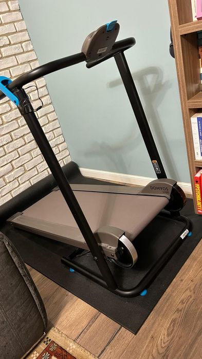 Banda de mers mecanica