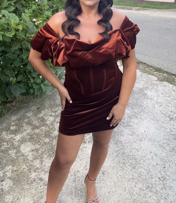 Rochie desebit de eleganta