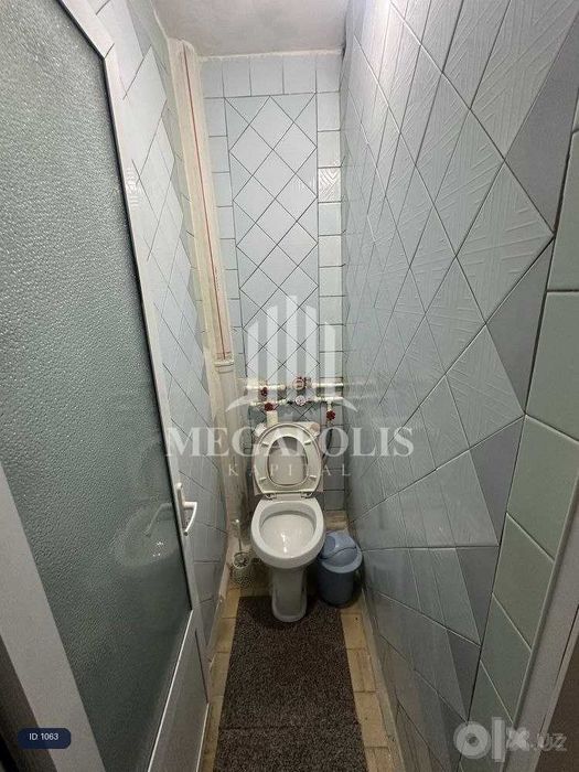BUXORO,KRITIYDA ARZON NARXDA 2 xonali kvartira sotiladi.№1063