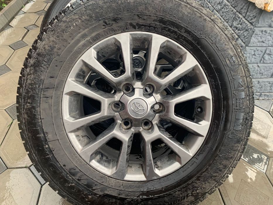 Продам шины с дисками