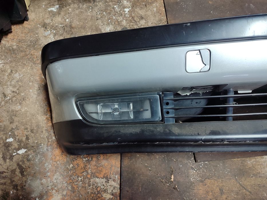 Передний бампер BMW E38