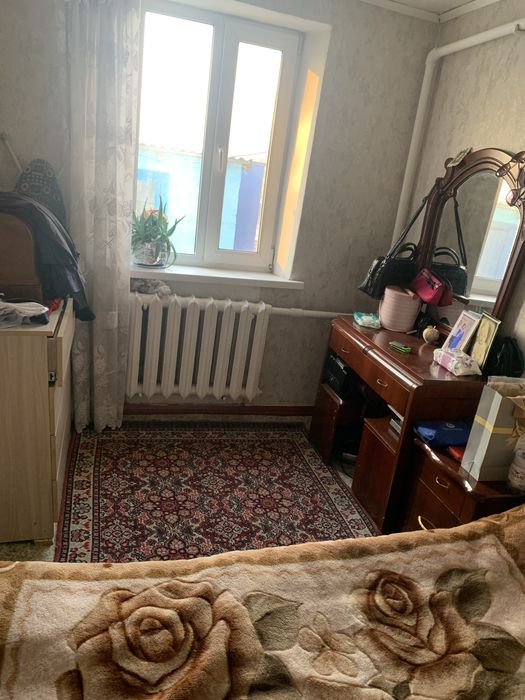 Продается дом с земнльным участком