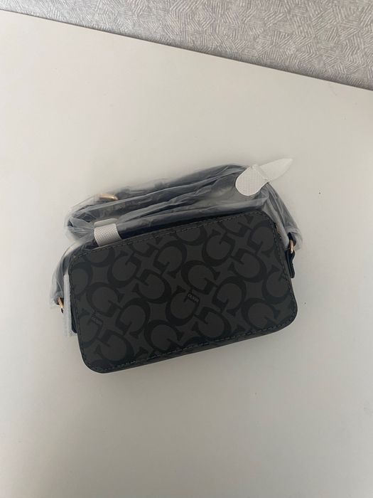 Сумка Guess кроссбоди