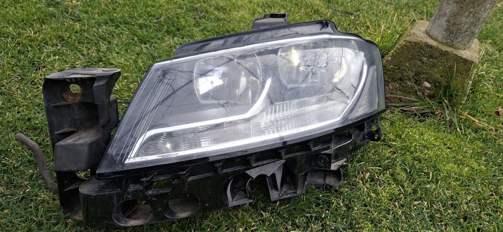 Продавам фарове за Audi A3 8P Facelift