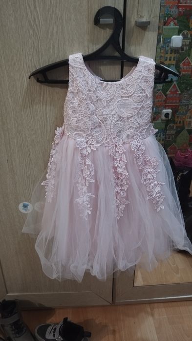 Продам платье для девочки