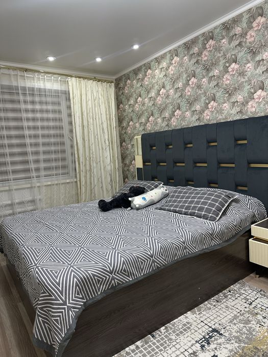 Продам спальный гарнитур