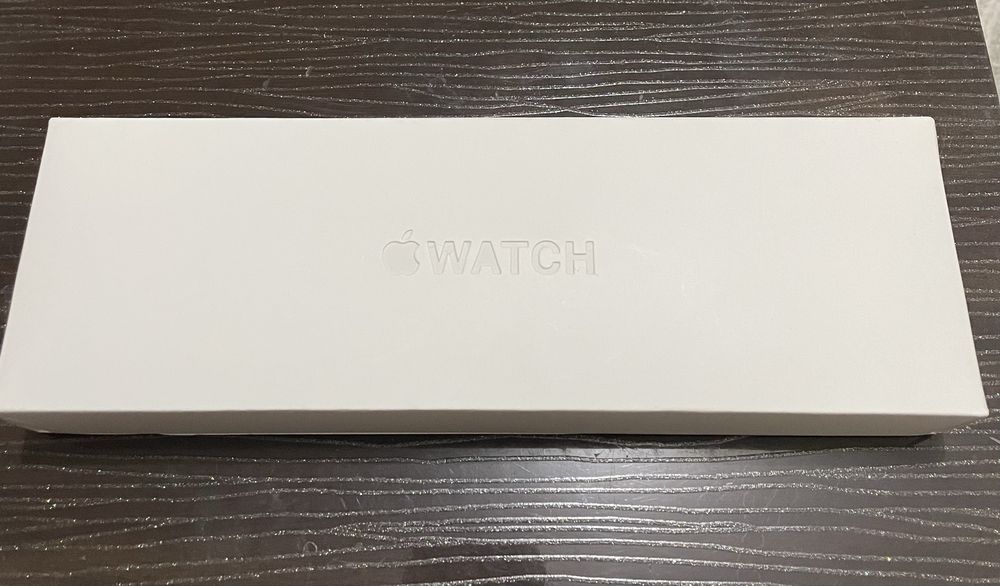 Часы Apple watch продаётся срочно