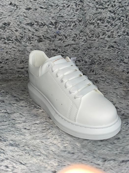 Alexander Mcqueen