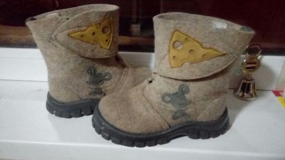 Продам валенки Котофей
