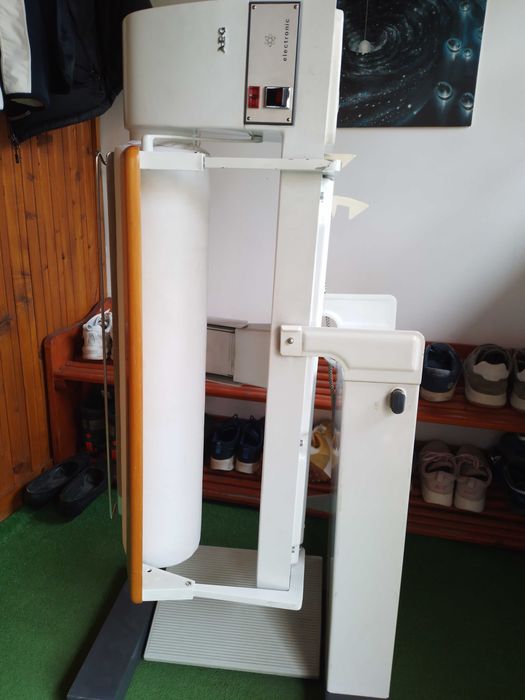 Гладачна машина каландър AEG 65см.