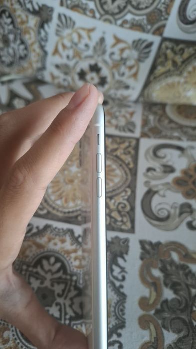 Iphone11 oq rang 256 talik