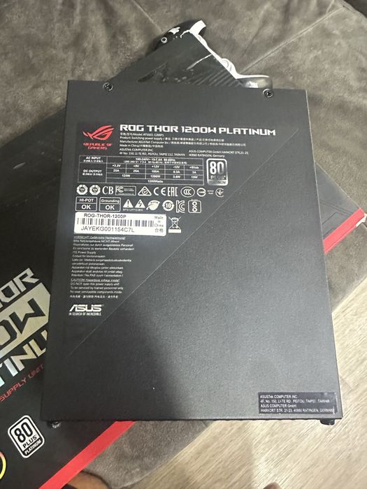 Блок питания Asus Thor 1200 platinum
