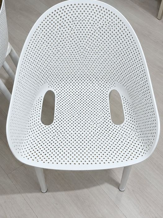 Scaune plastic  Bergenbire