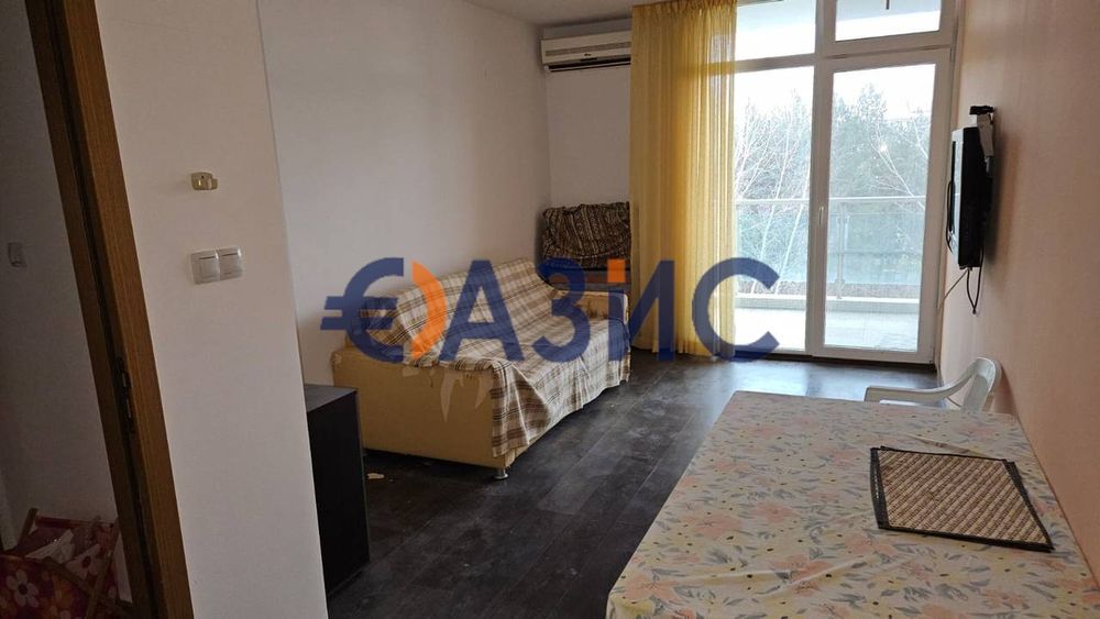 Продава се Двустаен апартамент в к.к. Слънчев бряг - 67 кв.м за 540 €/кв.м - Снимка #6