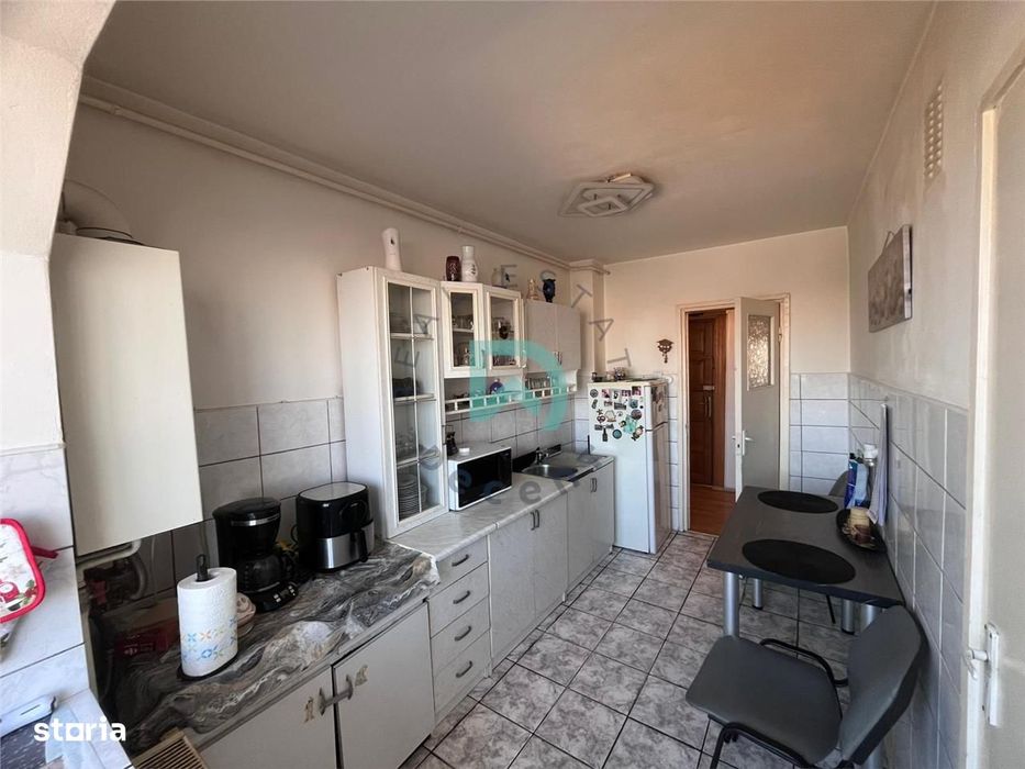 Apartament 3 camere, Astra, intermediar, Brasov