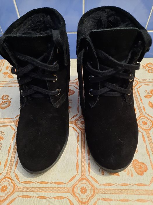 Продам ботинки зимние