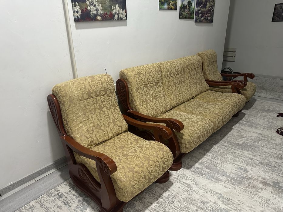 Диван для гостиной