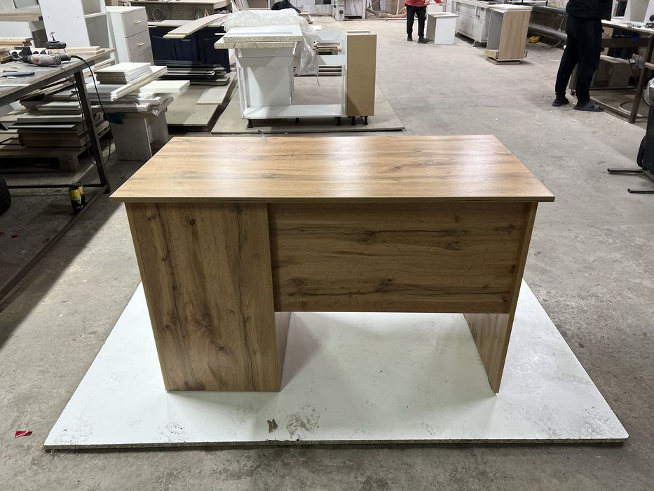 Продам компьютерный стол!