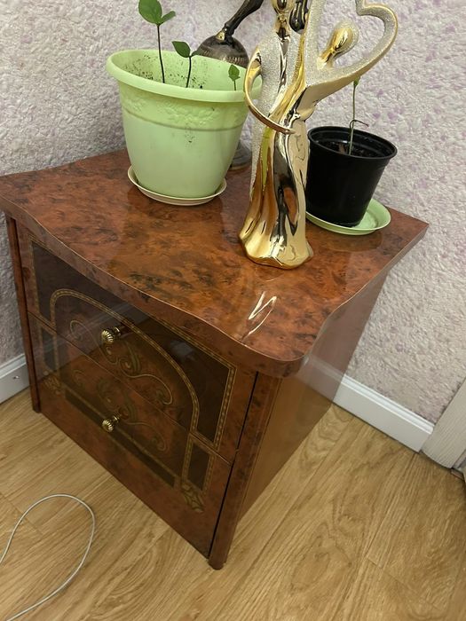 Продам спальный гарнитур