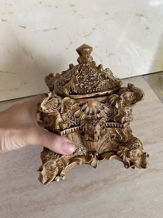 Декоративна кутия